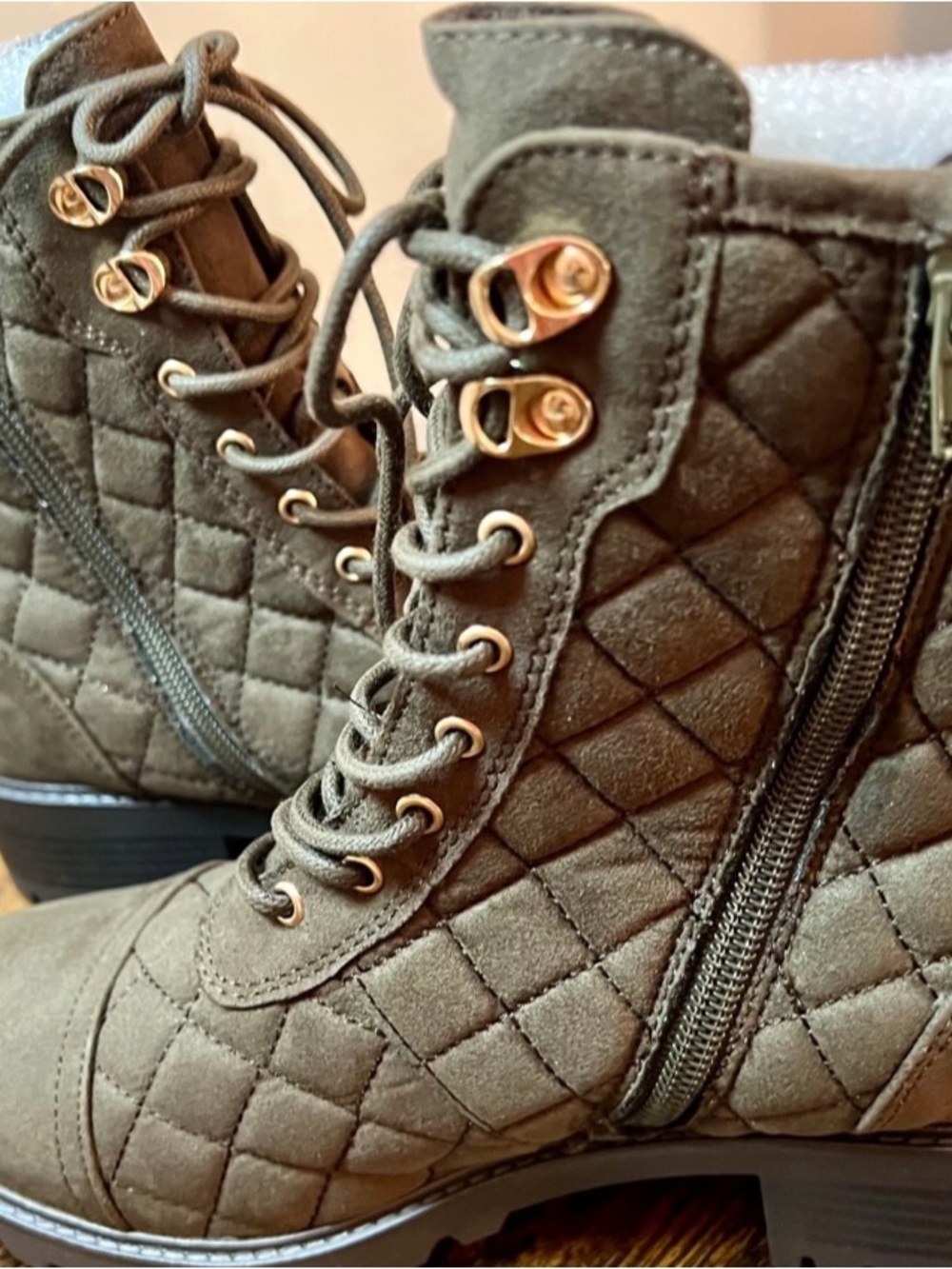 Rampage Quilted Olive Lace-Up Combat Boots with Gold Hardware Size 7.5